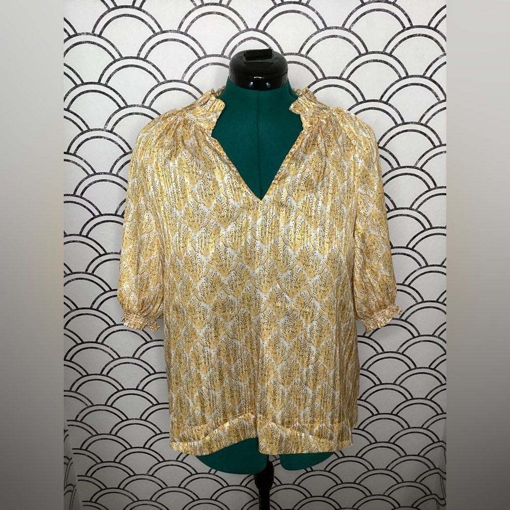 Avara Yellow & Beige Ruffled V‑Neck Blouse – Size M